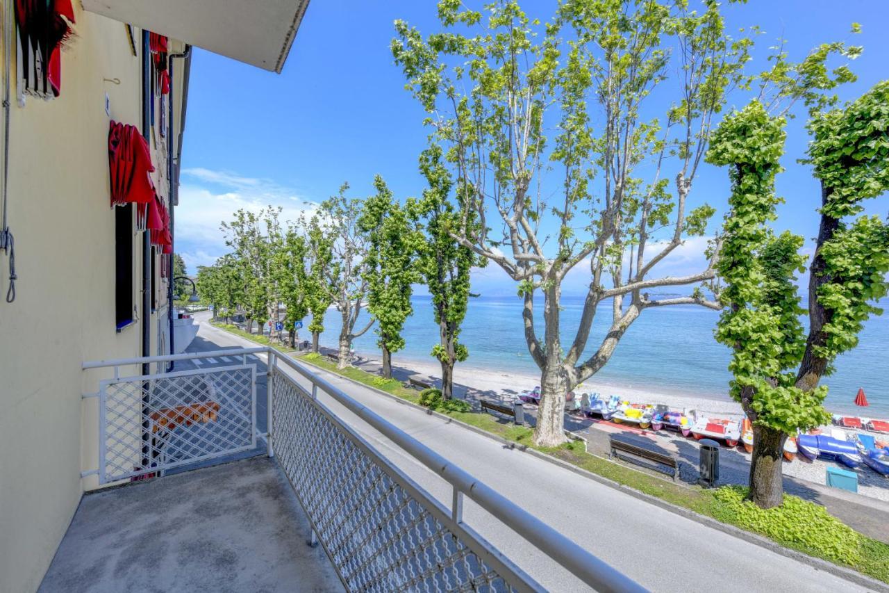 Hotel Aurora Desenzano del Garda Exterior foto