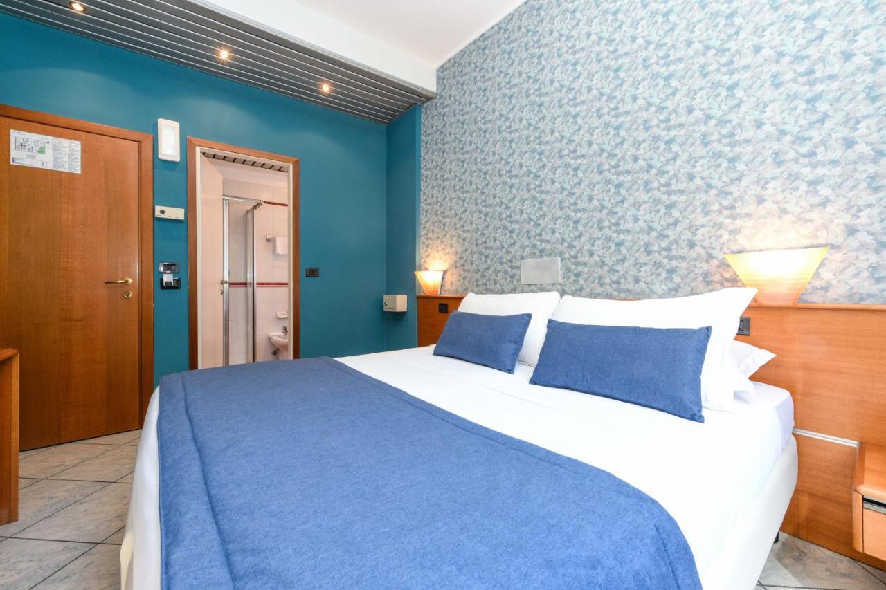 Hotel Aurora Desenzano del Garda Exterior foto
