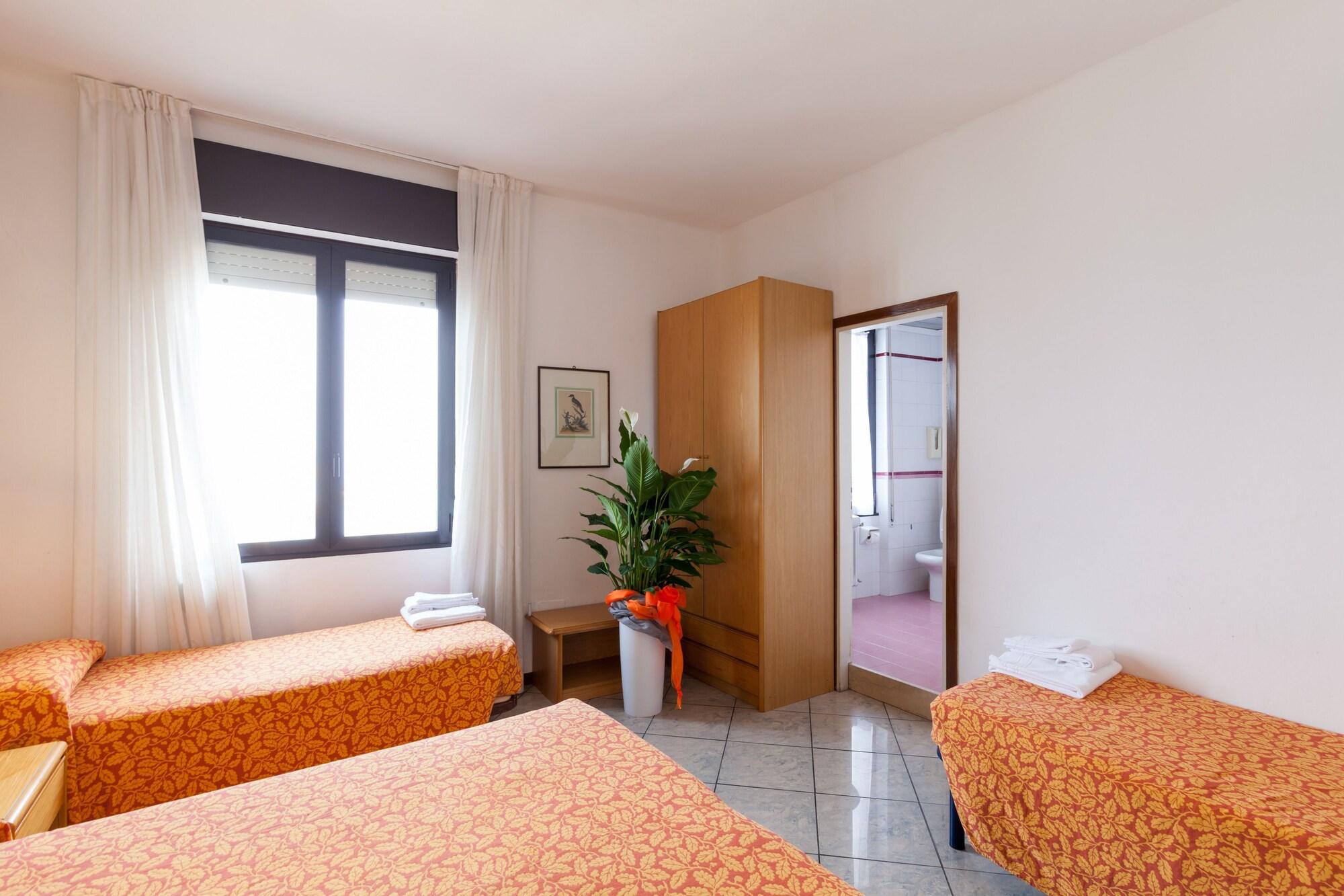 Hotel Aurora Desenzano del Garda Exterior foto